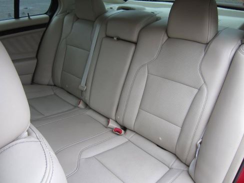Used 2013 Ford Taurus Limited FWD image 12