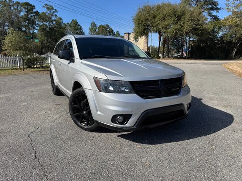 Used 2013 Dodge Journey SXT w/ Flexible Seating Group image 39