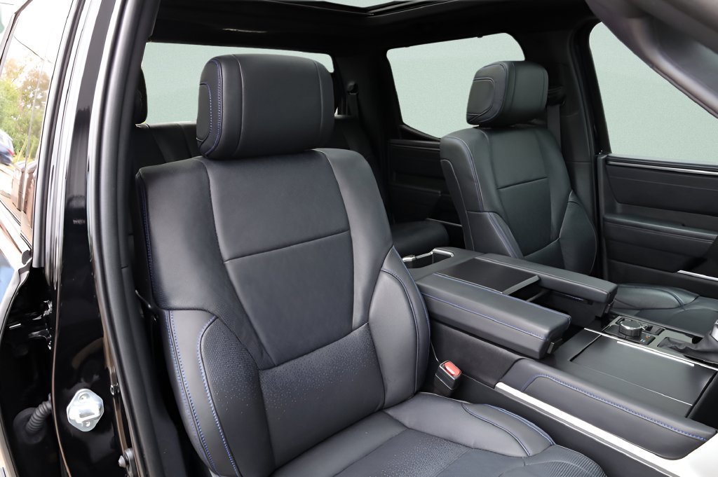 Used 2024 Toyota Tundra Platinum AWD/4WD image 23
