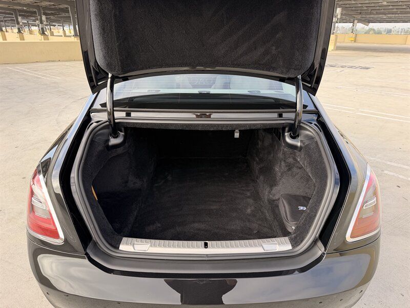 Used 2021 Rolls-Royce Ghost AWD/4WD image 21