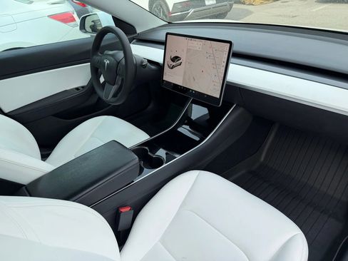 Used 2020 Tesla Model 3 Long Range image 20