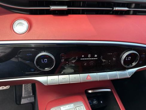 Used 2024 Genesis GV70 3.5T Sport w/ Sport Prestige Package image 29