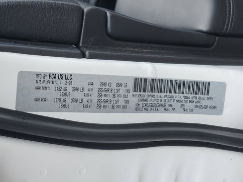 Used 2020 Jeep Grand Cherokee Limited image 27