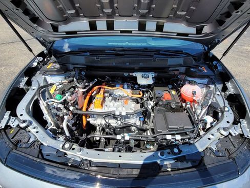 New 2025 Chevrolet Equinox EV RS w/ Convenience Package II image 17