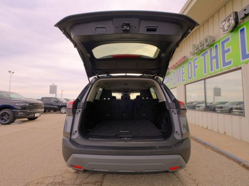 Used 2023 Nissan Rogue SV image 22