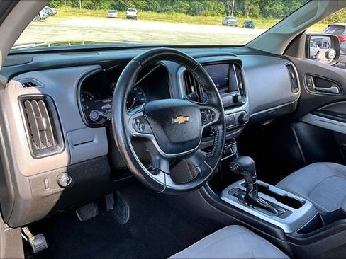 Used 2019 Chevrolet Colorado LT RWD image 18