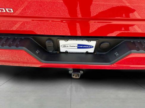 Used 2021 Chevrolet Silverado 1500 Custom w/ Safety Confidence Package image 9