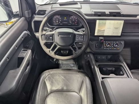 Used 2023 Land Rover Defender 110 V8 AWD/4WD image 7