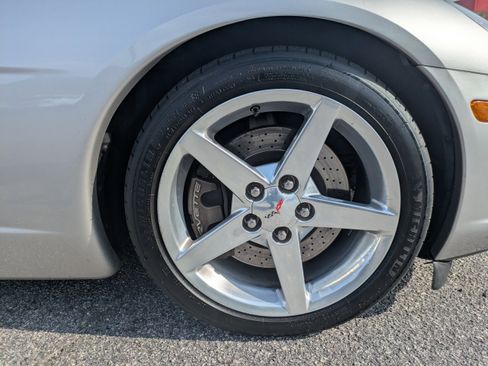 Used 2005 Chevrolet Corvette Coupe w/ Preferred Equipment Group image 11