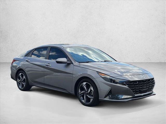 Used 2023 Hyundai Elantra Limited FWD image 3
