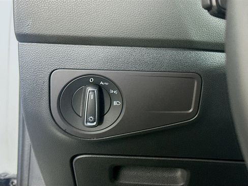 Used 2024 Volkswagen Tiguan Wolfsburg Edition image 17