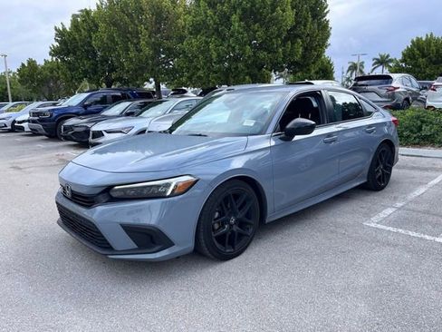 Used 2024 Honda Civic Sport image 2