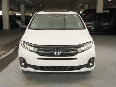 Used 2025 Honda Odyssey Sport-L image 4
