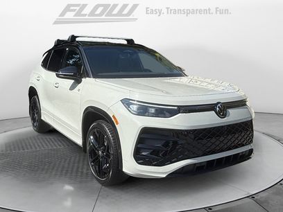 New 2025 Volkswagen Tiguan SE R-Line