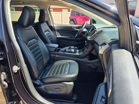 Used 2020 Ford Edge SEL FWD image 24