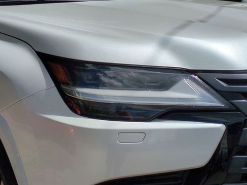 Used 2024 Lexus LX 600 4WD w/ Appearance Package image 5
