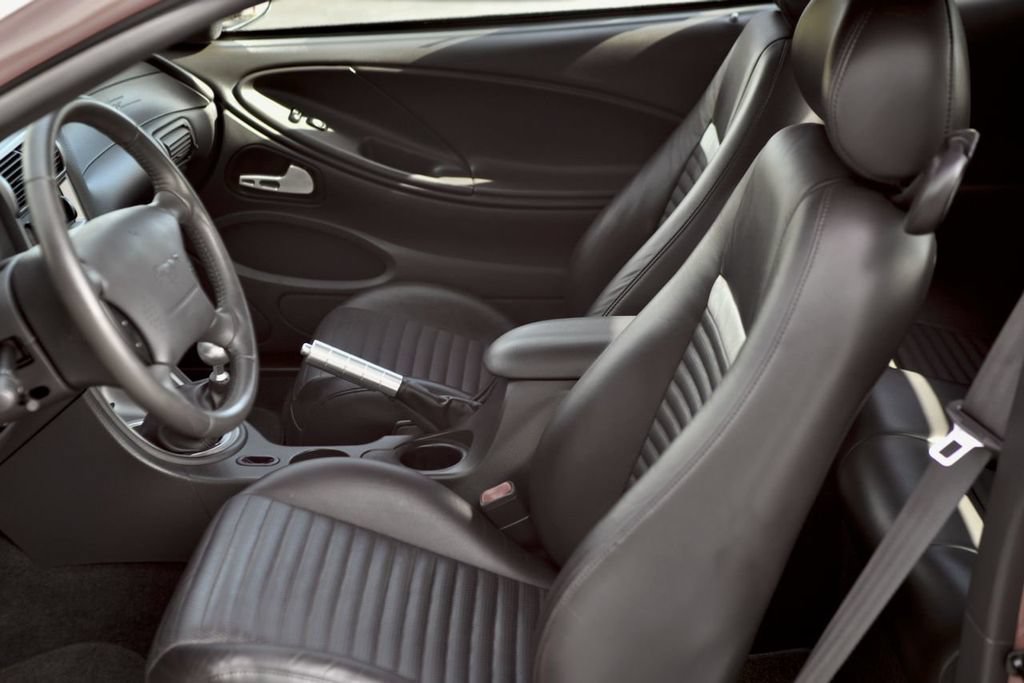 Used 2003 Ford Mustang Mach 1 RWD image 31