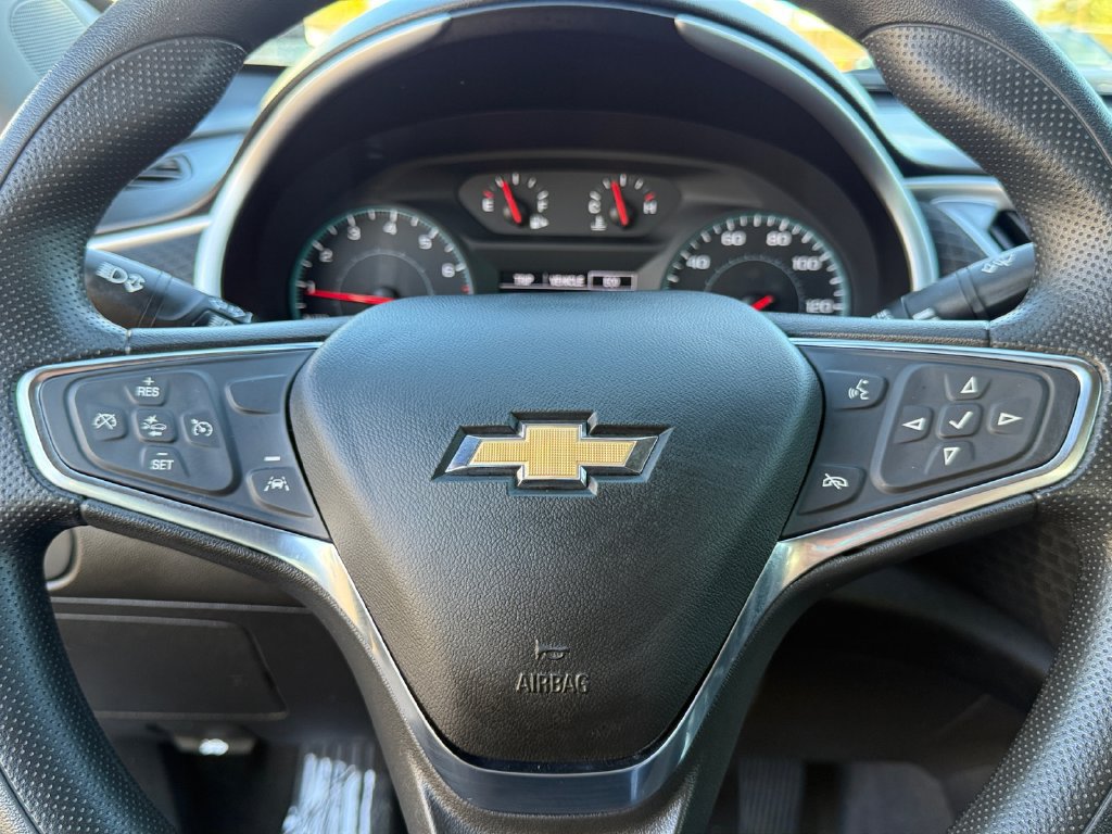 Used 2023 Chevrolet Malibu LT FWD image 18