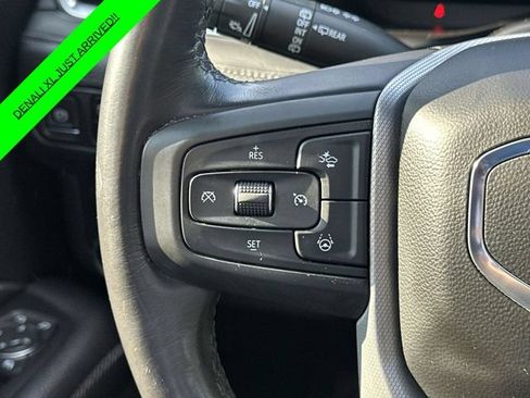 Used 2023 GMC Yukon XL Denali w/ Advanced Technology Package AWD/4WD image 28