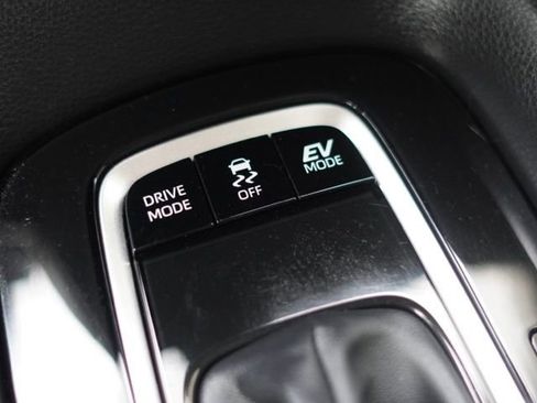 Used 2024 Toyota Corolla LE FWD image 29