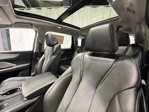 Used 2023 Acura MDX SH-AWD image 16