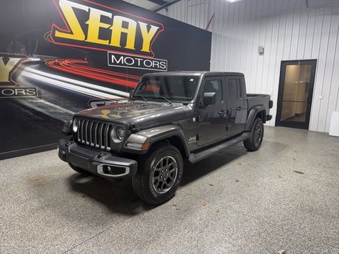 Used 2021 Jeep Gladiator Overland image 1