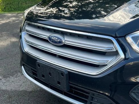 Used 2019 Ford Escape Titanium AWD/4WD image 10