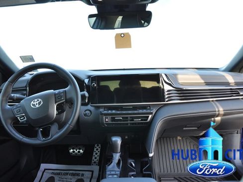 Used 2025 Toyota Camry SE w/ Multimedia Upgrade Package FWD image 18