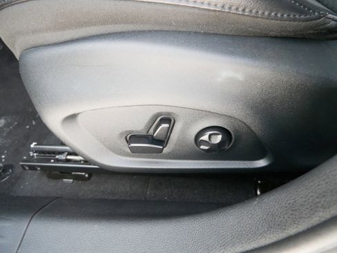 Used 2019 Jeep Compass Latitude w/ Popular Equipment Group image 15