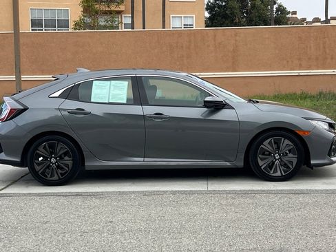 Used 2019 Honda Civic EX image 3