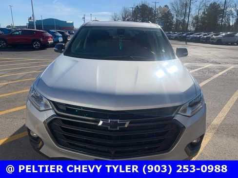 Used 2021 Chevrolet Traverse Premier w/ Redline Edition image 2