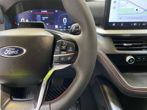 Used 2025 Ford Explorer ST-Line image 35