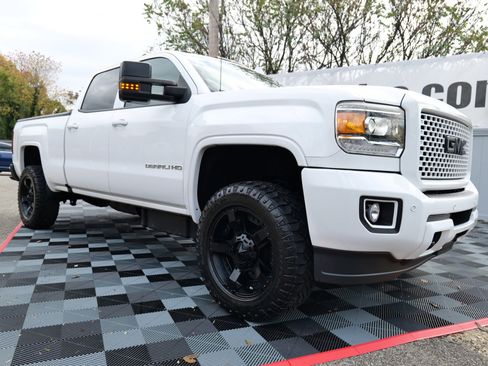 Used 2016 GMC Sierra 2500 Denali w/ Duramax Plus Package image 91