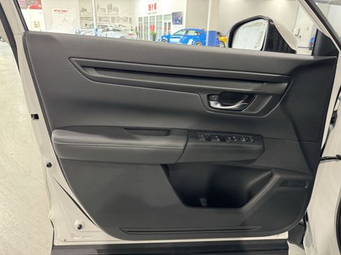 Used 2025 Honda CR-V EX image 23
