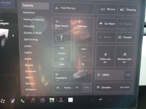 Used 2024 Tesla Cybertruck Cyberbeast AWD/4WD image 12