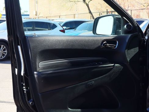 Used 2019 Dodge Durango GT image 39