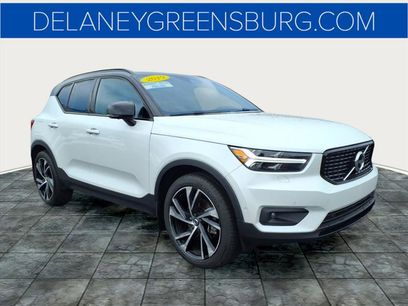 Used 2019 Volvo XC40 T5 R-Design