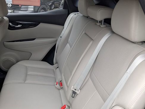 Used 2021 Nissan Rogue Sport SL w/ Premium Package image 25