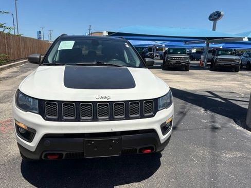 Used 2020 Jeep Compass Trailhawk AWD/4WD image 1