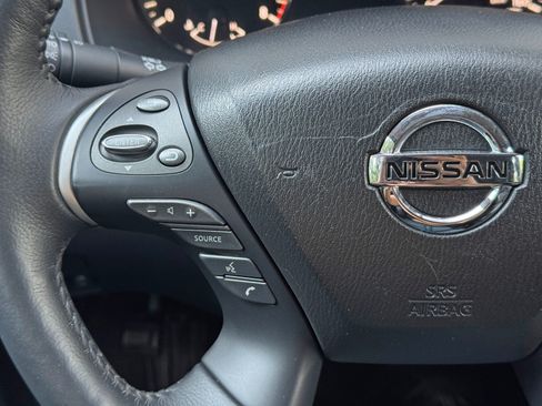 Used 2020 Nissan Pathfinder SL AWD/4WD image 20