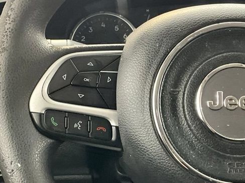 Used 2021 Jeep Renegade Sport FWD image 17