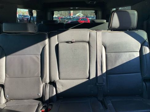 Certified 2024 Chevrolet Suburban Premier image 40