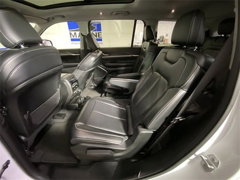 Used 2021 Jeep Grand Cherokee L Limited image 32