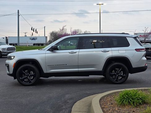 New 2026 Jeep Grand Cherokee L Limited image 6