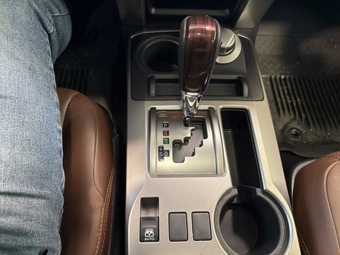 Used 2023 Toyota 4Runner Limited image 26