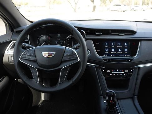 New 2026 Cadillac XT5 Luxury w/ LPO, Floor Liner Package image 63