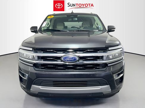 Used 2024 Ford Expedition Limited image 10