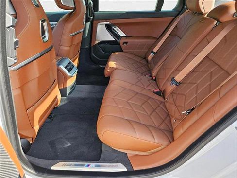 New 2025 BMW i7 eDrive50 w/ Executive Package image 16