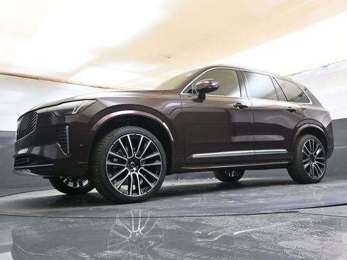 New 2026 Volvo XC90 B6 Plus w/ Protection Package Premier image 41