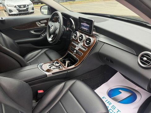 Used 2018 Mercedes-Benz C 300 4MATIC Sedan image 29